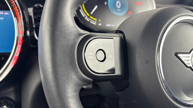 MINI Hatchback 135kW Cooper S Level 2 33kWh 3dr Auto Electric Hatchback